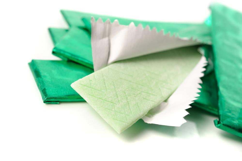 Chewing one additional piece of sugar-free chewing gum per day could reduce global dental expenditures