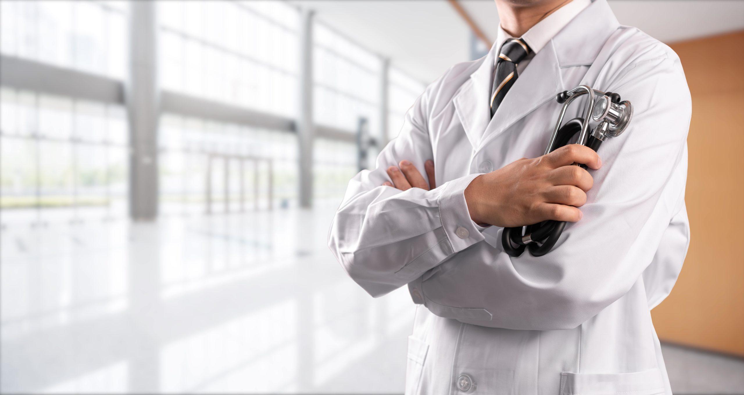 What Are The Differences Between an Anesthetist and an Anesthesiologist?